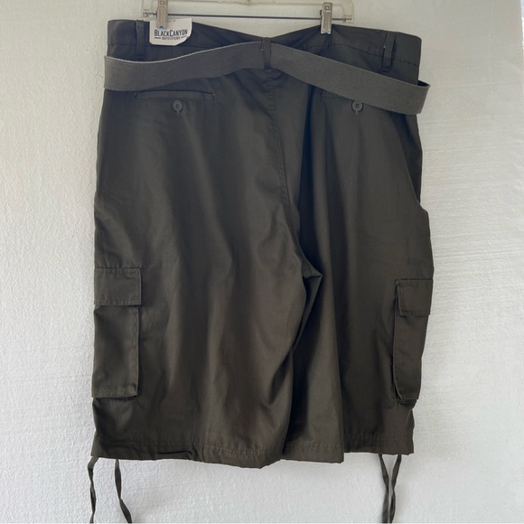 NWT Black Canyon Outfitters Olive Belted Cargo Shorts Men's Size 40” x 13” - Picture 7 of 12